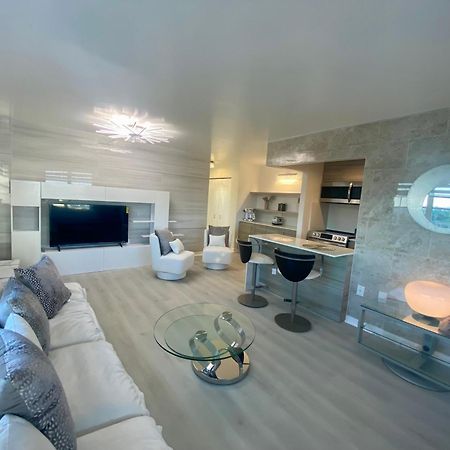 Panoramic Luxurious Waterfront One Bedroom Apartment With Miami Skyline View Free Parking 5Min Drive To Miami Beach Esterno foto