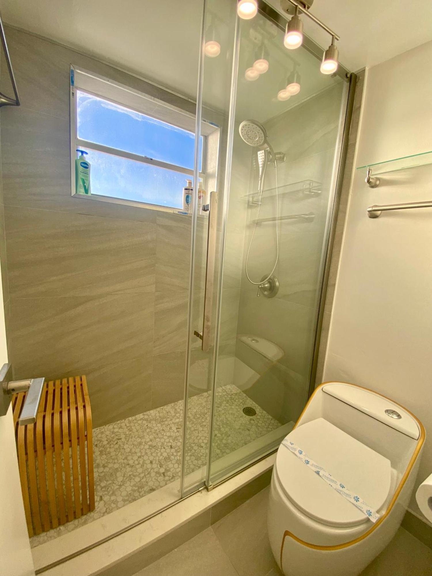 Panoramic Luxurious Waterfront One Bedroom Apartment With Miami Skyline View Free Parking 5Min Drive To Miami Beach Esterno foto