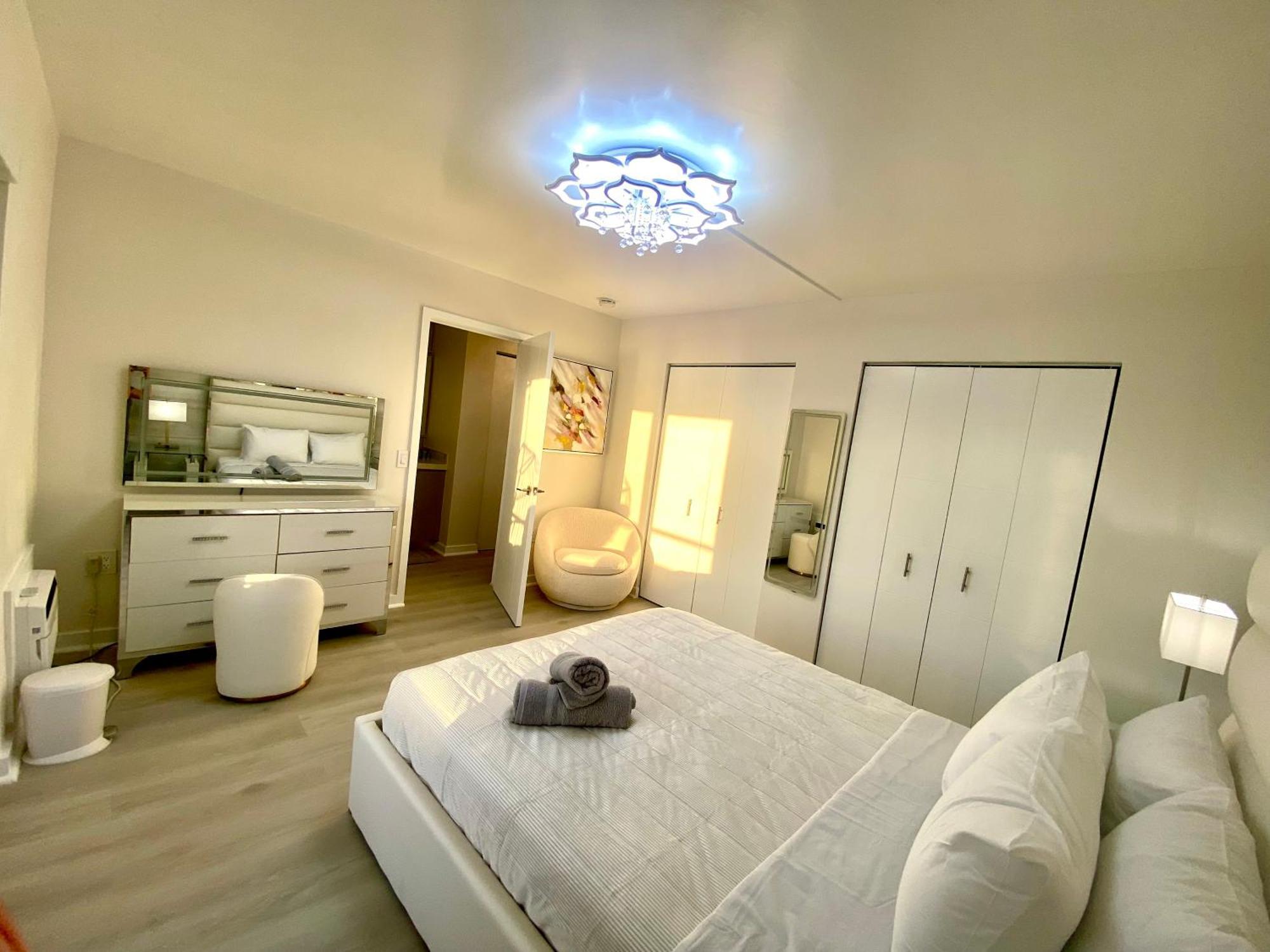 Panoramic Luxurious Waterfront One Bedroom Apartment With Miami Skyline View Free Parking 5Min Drive To Miami Beach Esterno foto