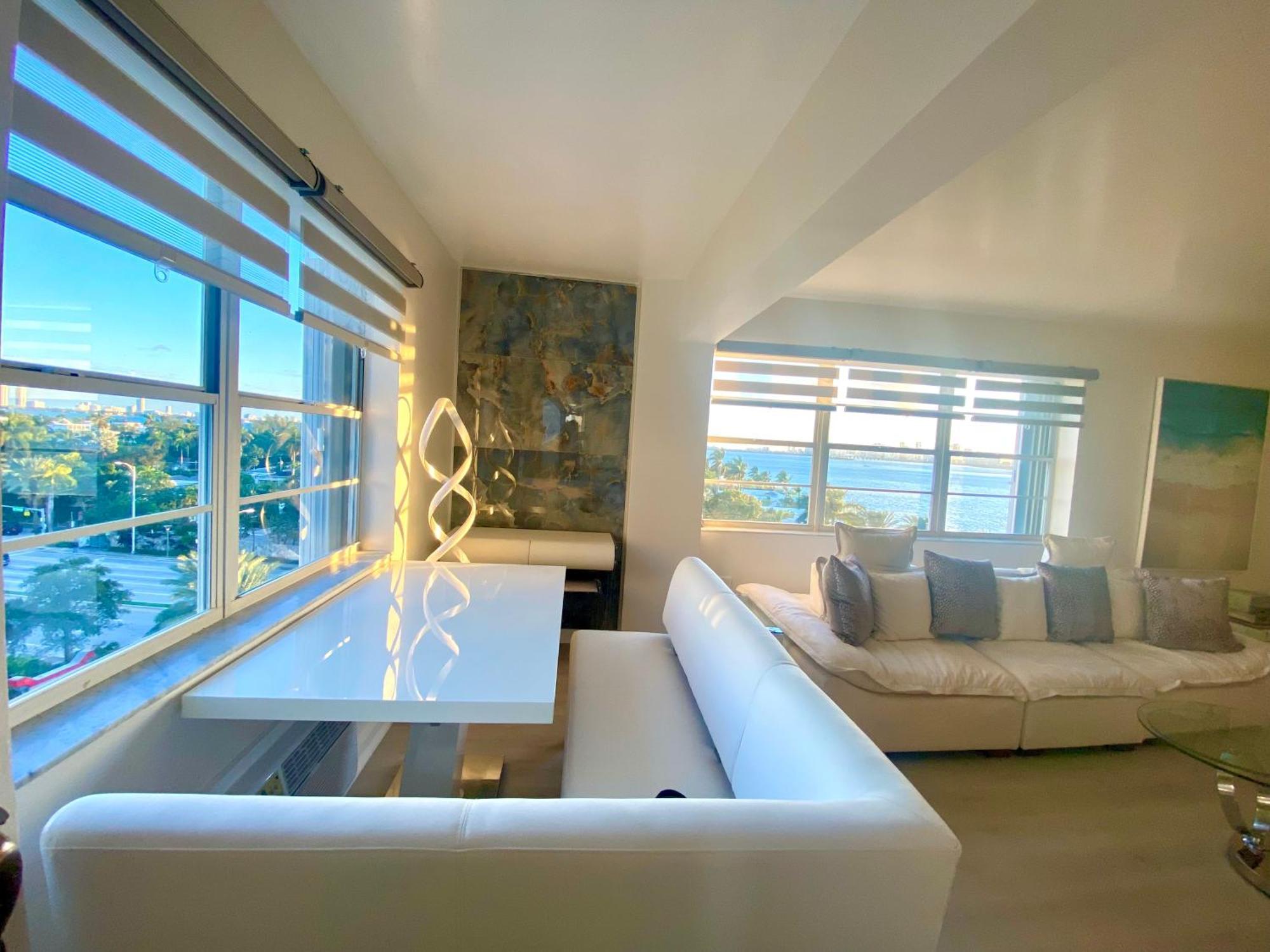 Panoramic Luxurious Waterfront One Bedroom Apartment With Miami Skyline View Free Parking 5Min Drive To Miami Beach Esterno foto