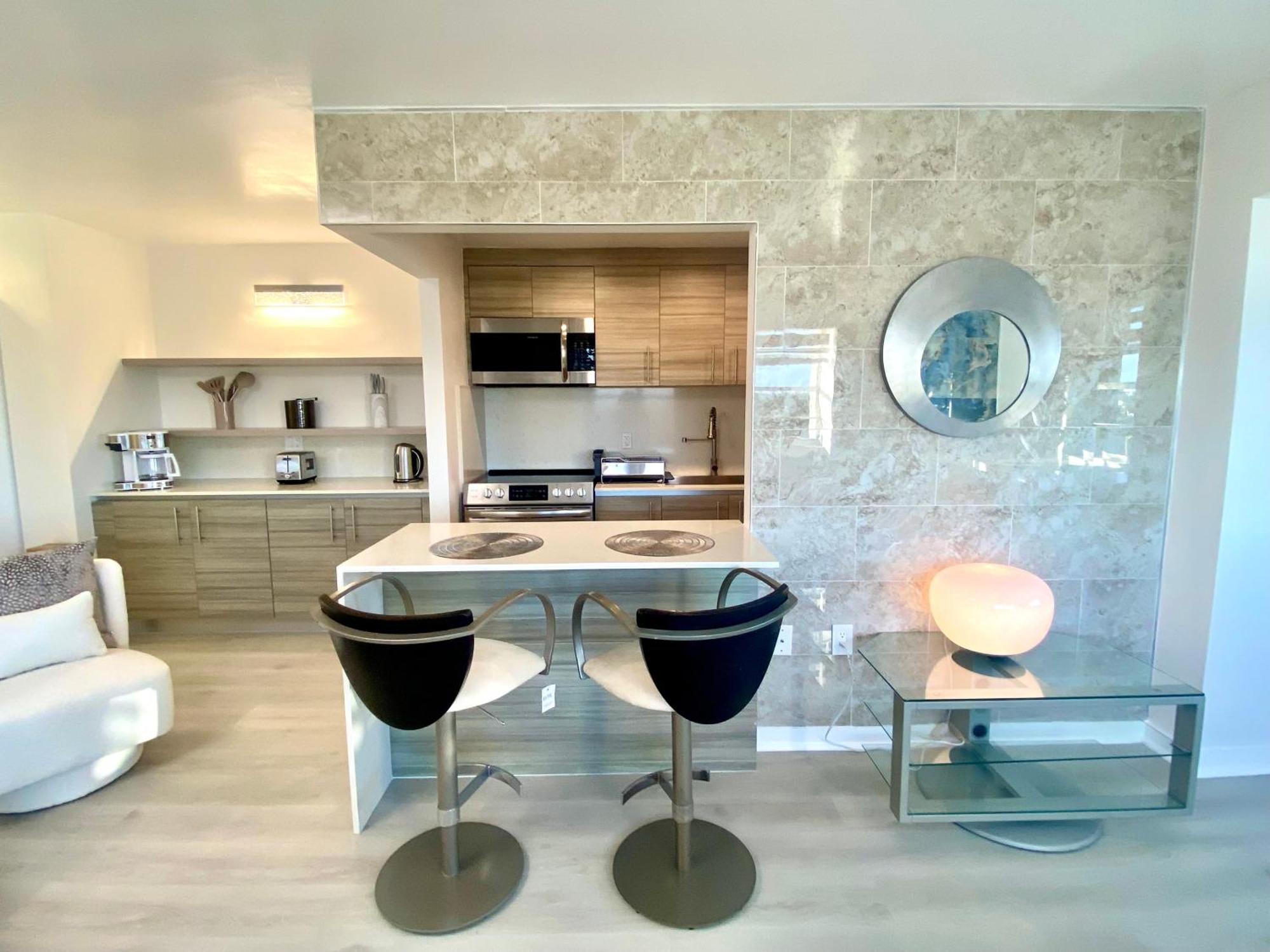 Panoramic Luxurious Waterfront One Bedroom Apartment With Miami Skyline View Free Parking 5Min Drive To Miami Beach Esterno foto
